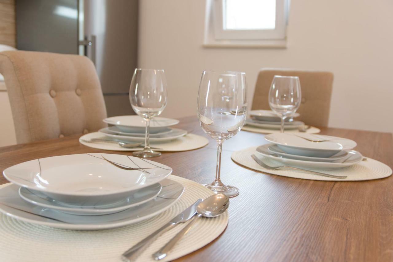 Apartman Kuzmanic Kaštela Exterior foto